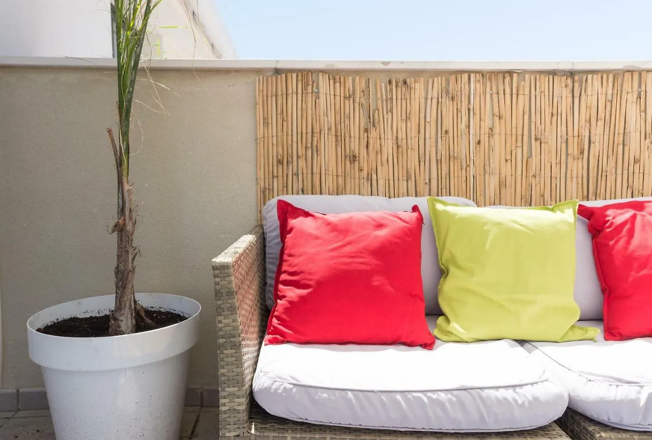 Ma2B-Bright Apt With Rooftops With Palms Near Old Town Malaga Spain